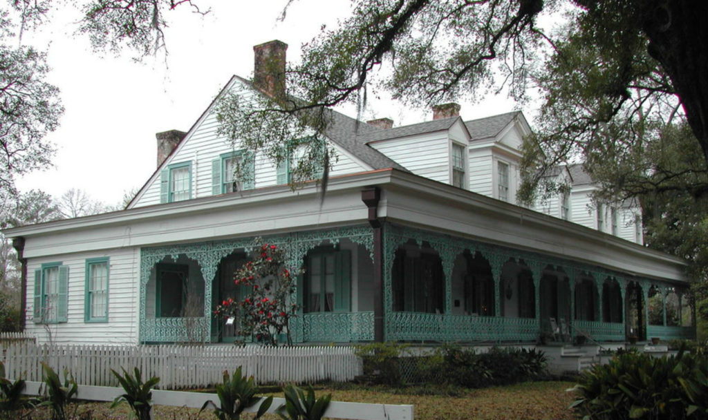 The haunted house where you can sleep: “The Myrtles Plantation”